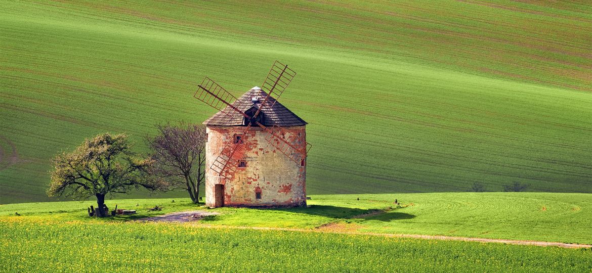 South Moravian windmill --- Jihomoravský větrný mlýn
